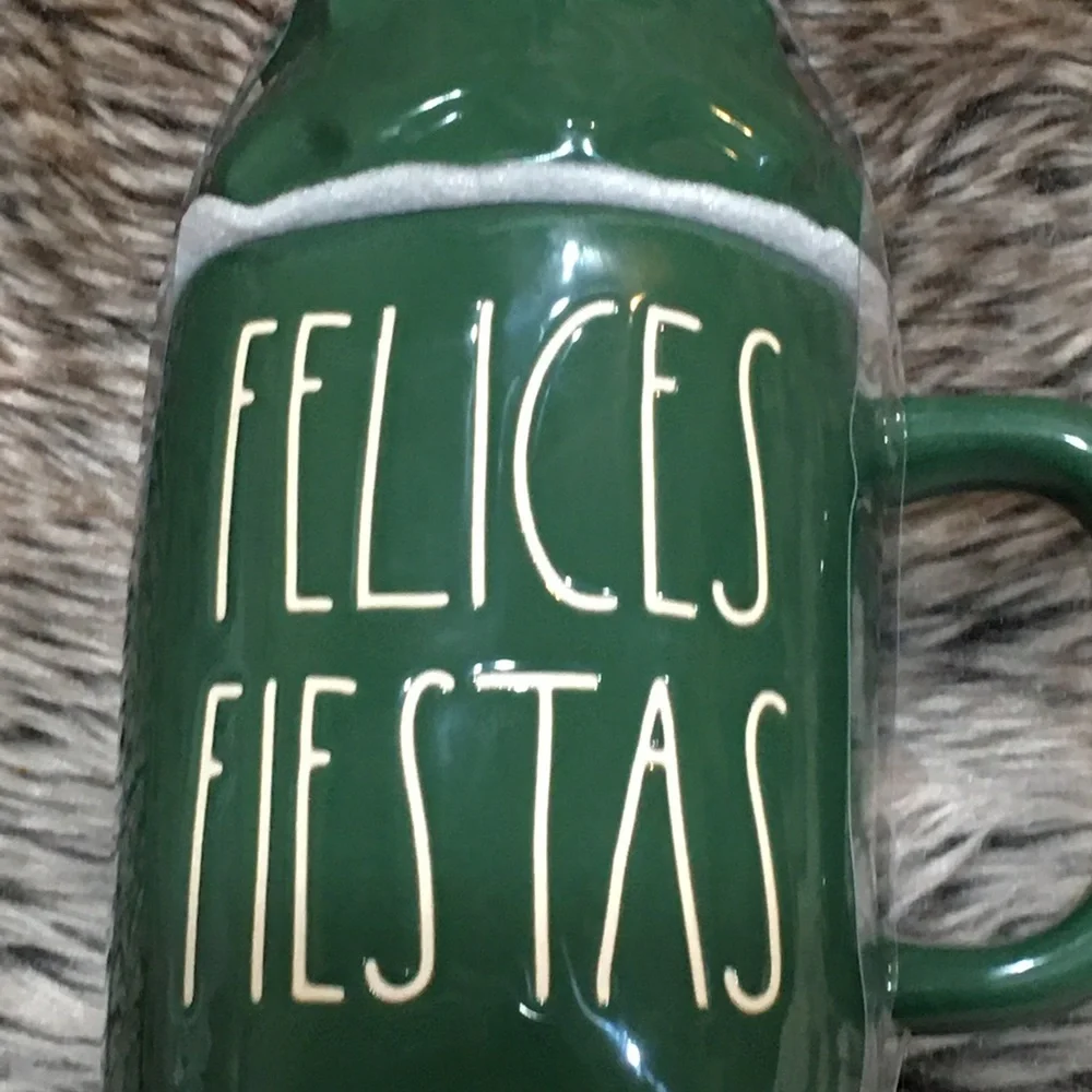 Rae Dunn FELICES FIESTAS Mug / with tree topper 2022
